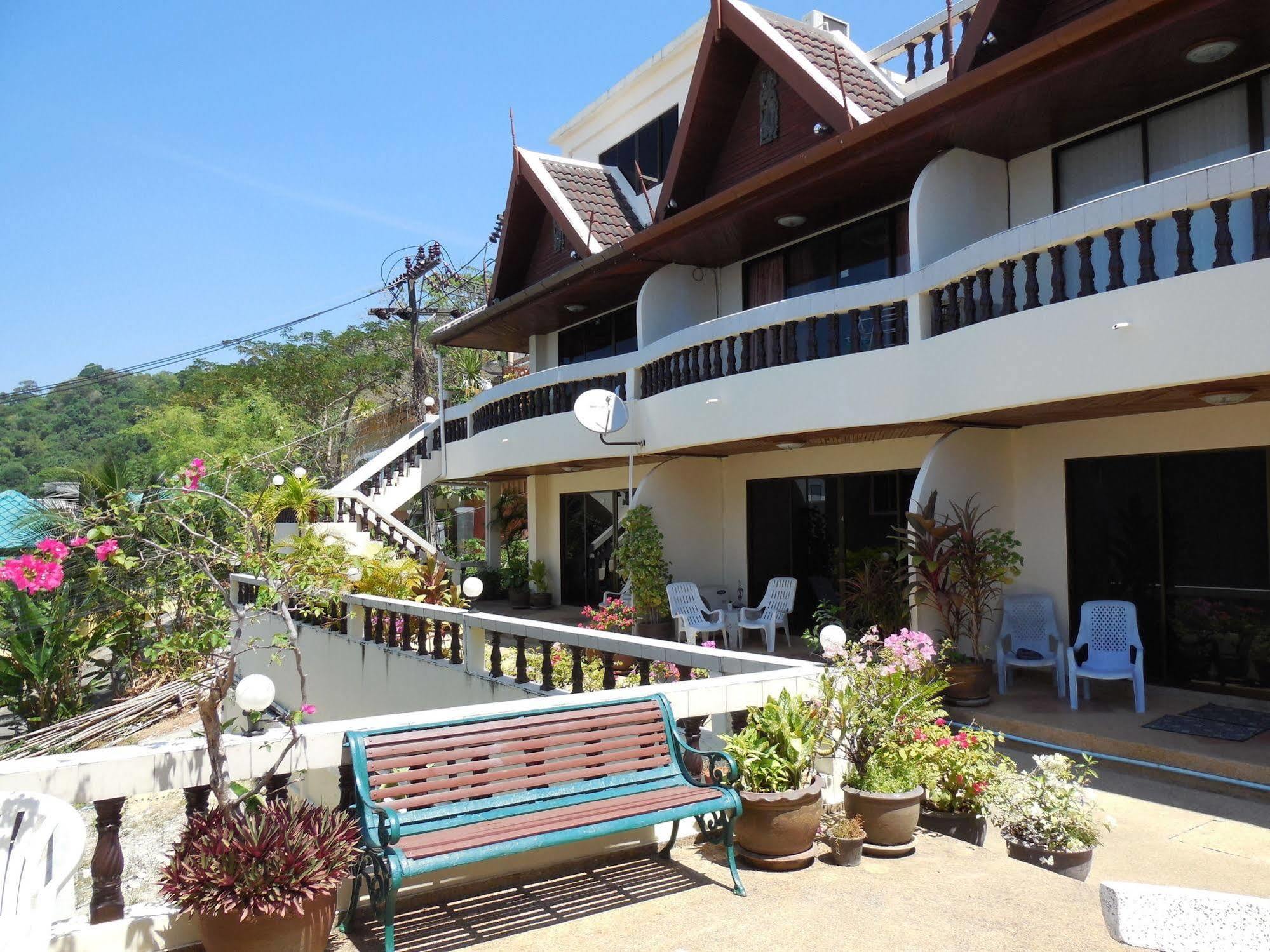 Blue Sky Residence Patong Exterior foto