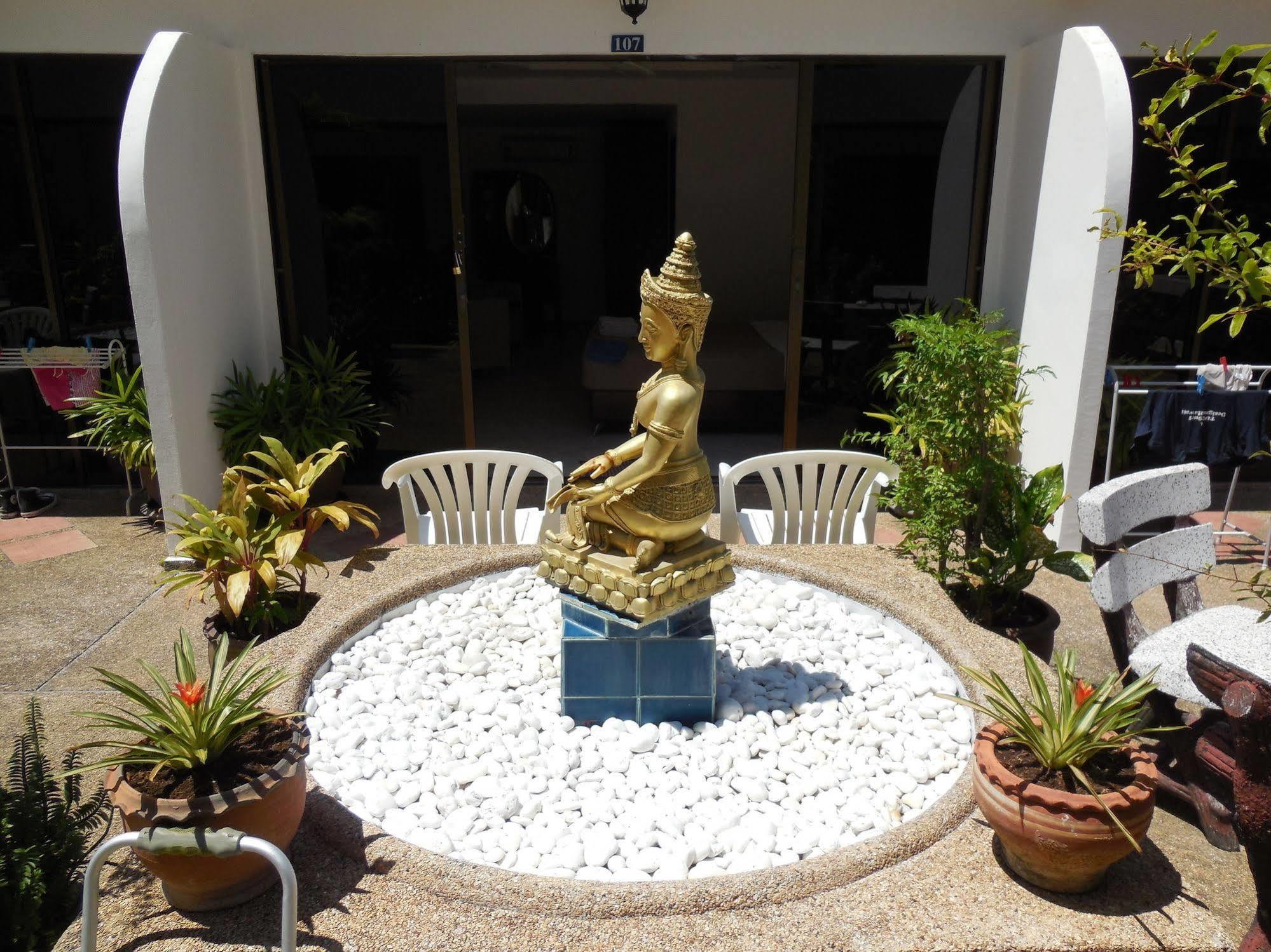 Blue Sky Residence Patong Exterior foto